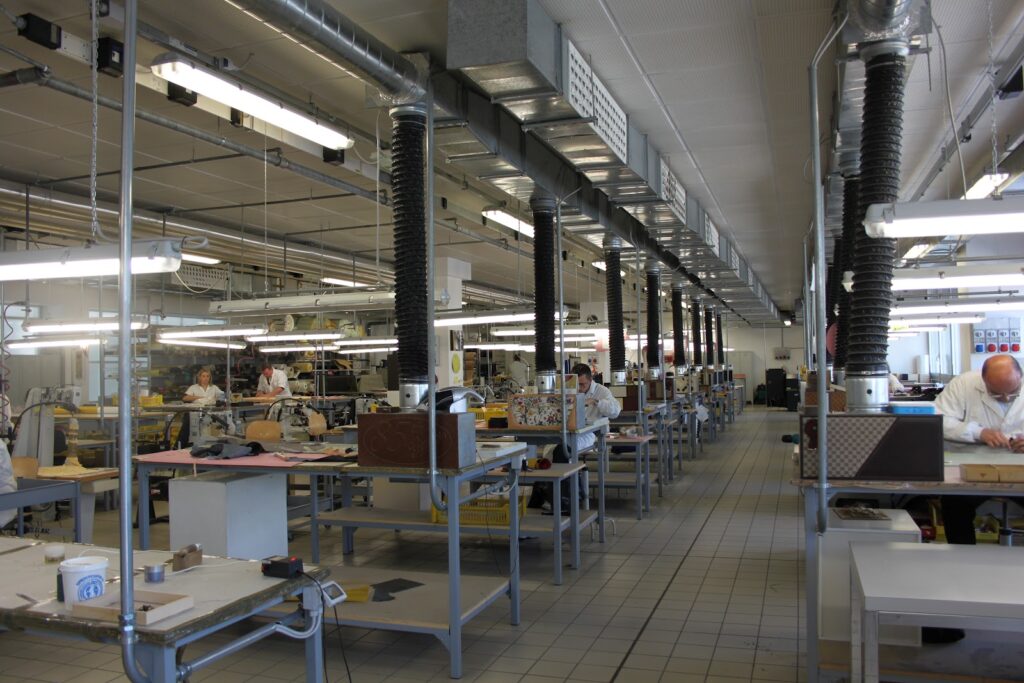 Italian gucci factory - working conditions